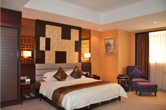 商務(wù)酒店裝修設(shè)計(jì)簡單而不簡約，時(shí)尚輕奢又經(jīng)濟(jì)