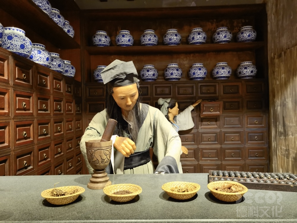 復(fù)古文化館展館裝修如何選擇合適的復(fù)古風(fēng)格畫框？